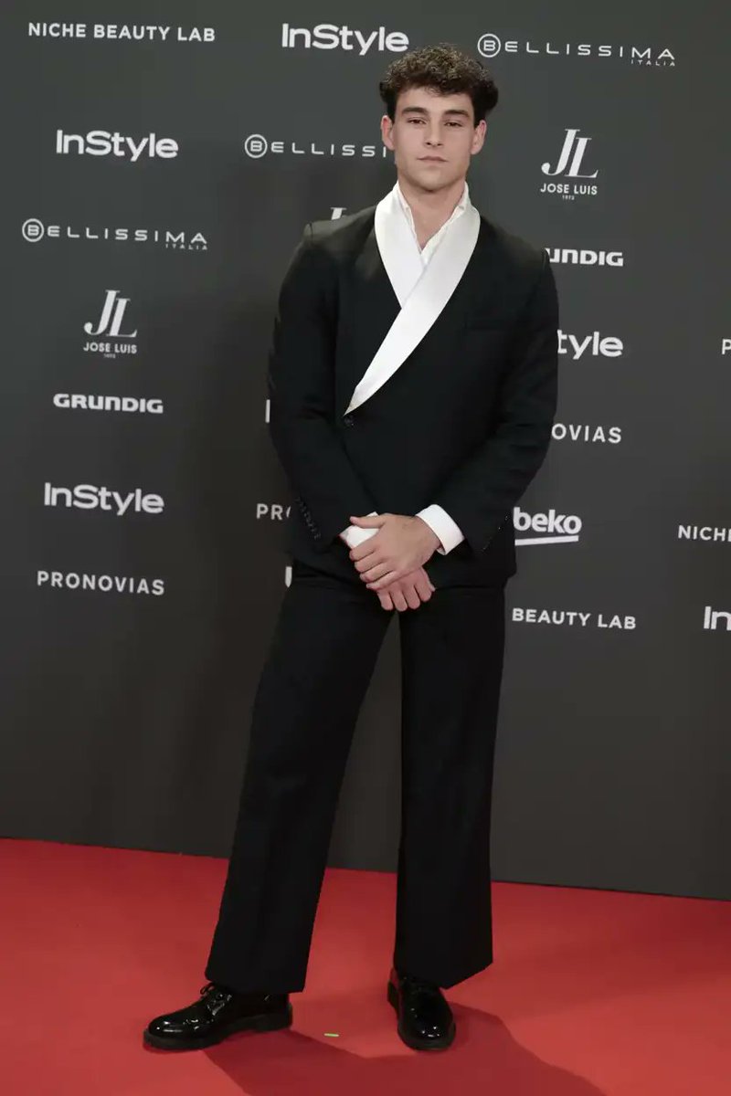 FlarrowAndMore's tweet photo. ★ #LaPromesaNews ★
Ana Garcés, Xavi Lock y María Castro, actores de #LaPromesa, acudieron anoche a la gala de la primera edición de los Premios #InStyleEnSerie, que se llevó a cabo en Madrid. #FAMEventos #SeriesDiariasNews https://t.co/GpoVoZnlRF
