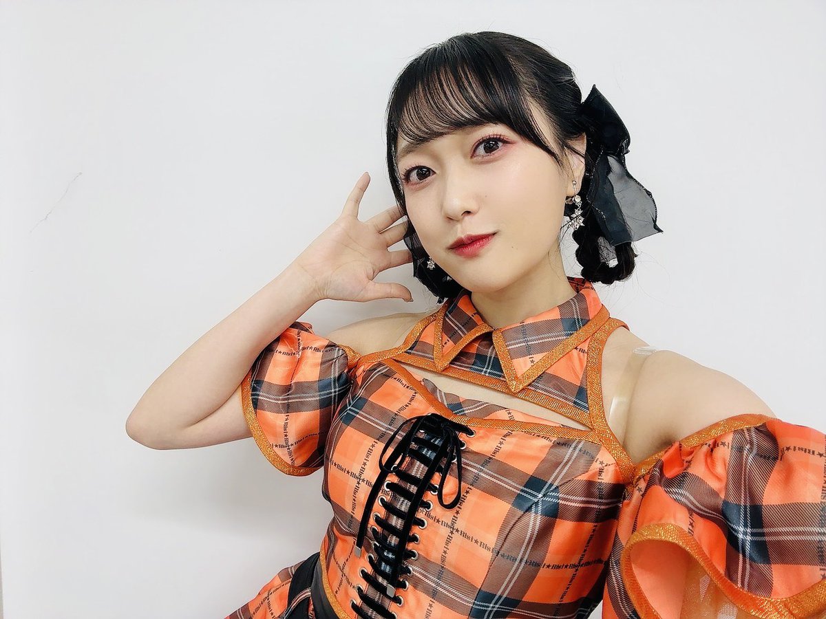 平塚競輪でのイベントありがとうございました‼️‼️🐬🚴‍♂️平日だったのに会いにきてくれてありがとう〜〜安心したよ〜〜〜〜〜🥲🥲🥲みんなのドデカコールを久々に近距離できいて笑っちゃったぜ
(こっそり1部2部で髪型かえたよ〜〜〜〜)