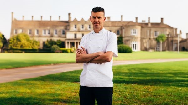 As we get closer to the Hywel Jones Collaboration with Ocean Restaurant on Friday 15 November, BBC Radio Jersey’s Sara Palmer caught up with Hywel to discuss the upcoming event. 🎙️

Hear Hywel’s insights on his exclusive menu at 41:25 here: bbc.co.uk/sounds/play/p0… #HywelJones