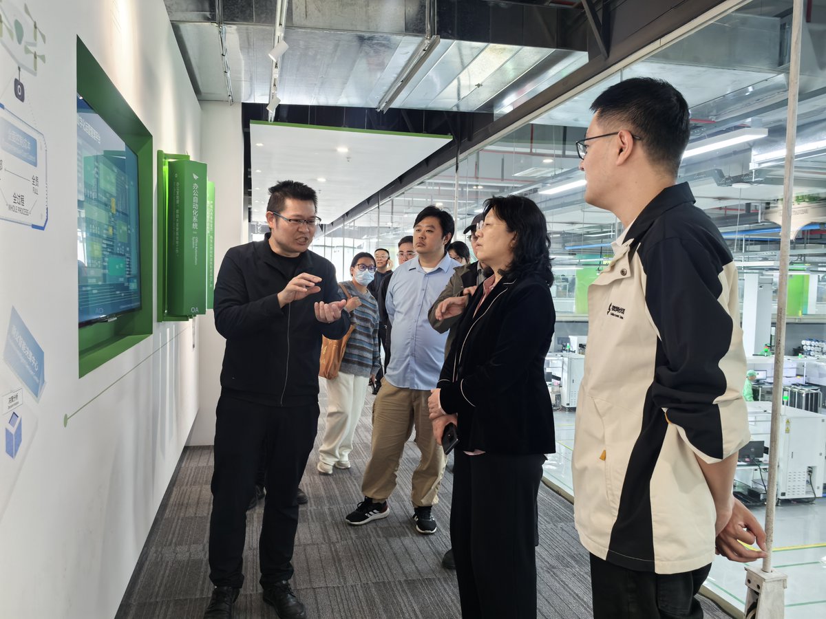 MicronetU79402's tweet photo. 🌟Welcome government delegations to witness our strides!
📡Our conversations with visiting officials underscored 5G's pivotal role in creating a future industrial landscape. We're breaking down information barriers and building collaborative industry chains.
#networkcommunication https://t.co/2HvQMeooqa