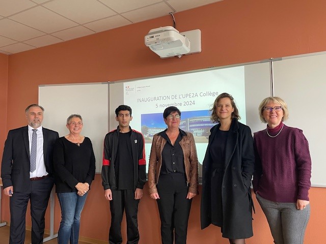 DSDEN de la Mayenne (@dsden53) on Twitter photo Mardi 5 novembre inauguration au collège Jacques Monod de Laval de l’Unité Pédagogique pour Élèves Allophones Arrivants, ce dispositif d’accueil et de formation en langue française accompagne avec souplesse et professionnalisme les élèves nouvellement arrivés <a href="/lamayenne/">La Mayenne, le Département</a> Mardi 5 novembre inauguration au collège Jacques Monod de Laval de l’Unité Pédagogique pour Élèves Allophones Arrivants, ce dispositif d’accueil et de formation en langue française accompagne avec souplesse et professionnalisme les élèves nouvellement arrivés <a href="/lamayenne/">La Mayenne, le Département</a>