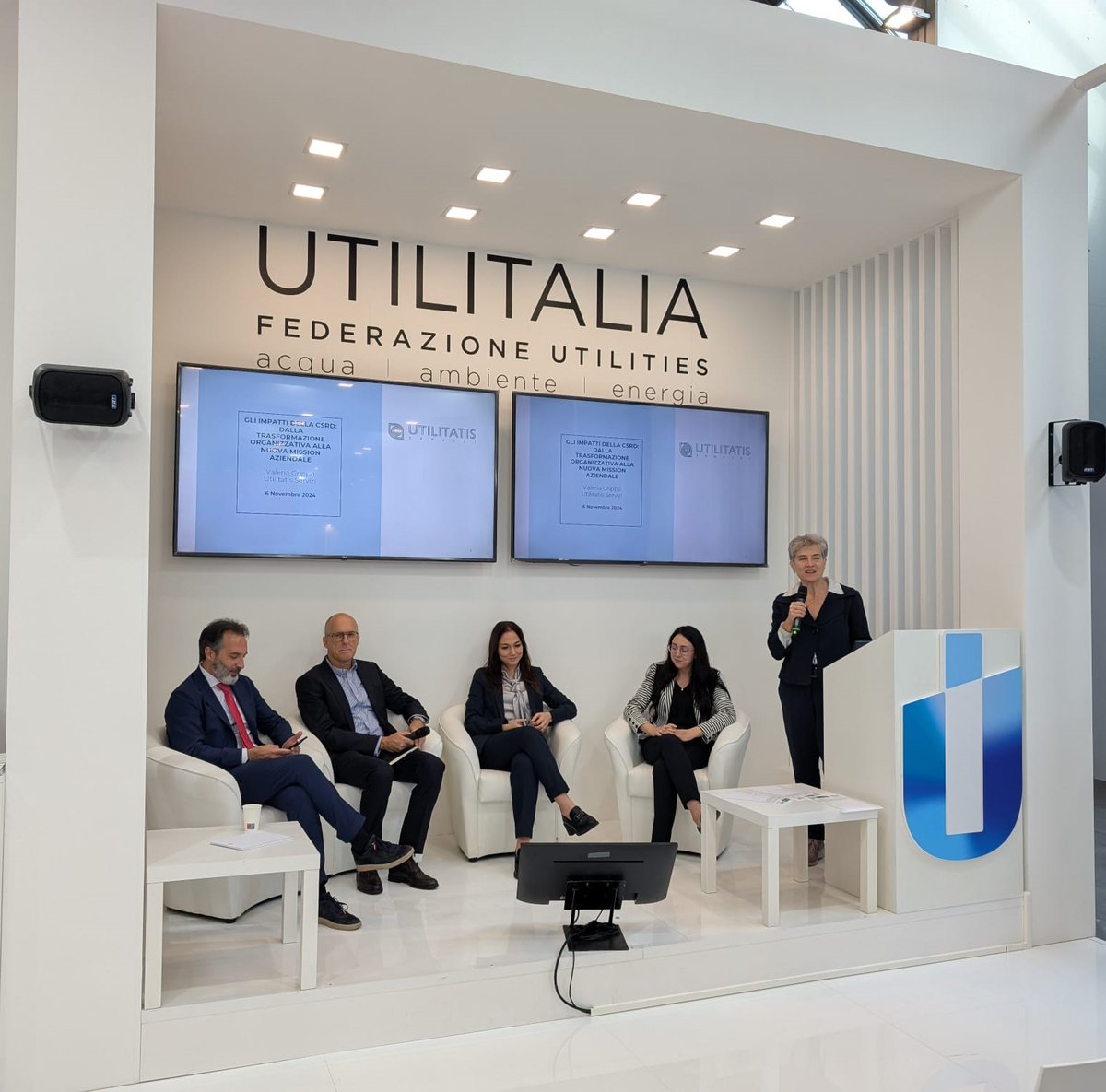 UTILITALIA's tweet photo. GLI IMPATTI DELLA CSRD: DALLA TRASFORMAZIONE ORGANIZZATIVA ALLA NUOVA MISSION AZIENDALE
Segui live sul canale YouTube #Utilitalia l'evento o passa a trovarci nel Pad. B7/D7 Stand 001 ad @Ecomondo 2024
https://t.co/AguBHqo7aC https://t.co/HWduzqROTP