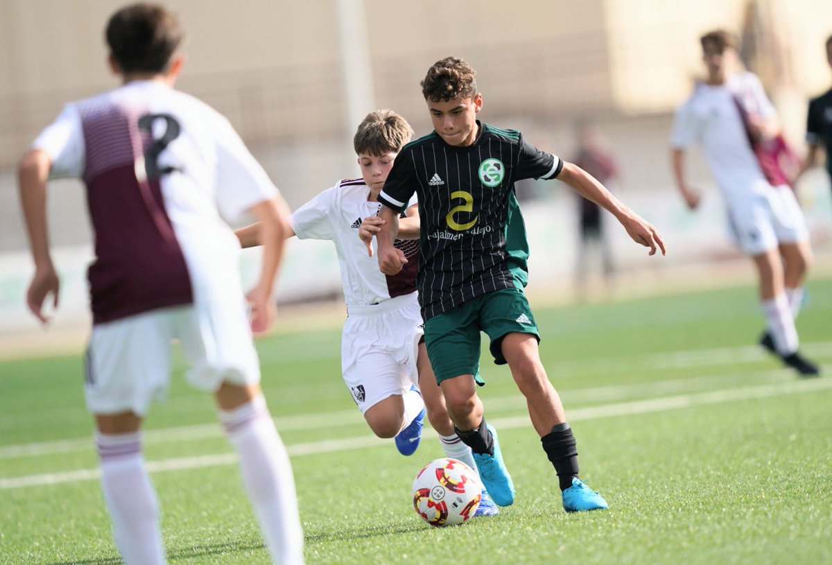 ⚽️ 𝐀𝐍𝐆𝐄𝐋 𝐆𝐔Í𝐀 𝐀 𝐋𝐀 𝐒𝐔𝐁𝟏𝟒 𝐄𝐗𝐓𝐑𝐄𝐌𝐄Ñ𝐀 𝐀 𝐋𝐀 𝐅𝐀𝐒𝐄 𝐎𝐑𝐎 

La selección extremeña sub 14 ha conseguido un hito histórico al lograr pasar a la Fase Oro de campeones del Campeonato de España de Selecciones autonómicas 

El equipo está dirigido por el