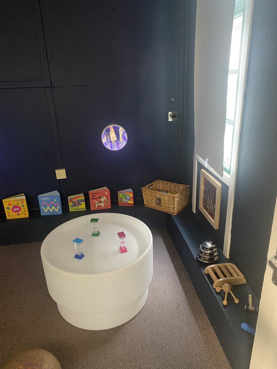 We have added some new resources to our sensory. This space is very well used and the infinity mirrors appear to be particularly appealing. <a href="/SciennesPS/">Sciennes Primary</a> <a href="/EYTagteam/">The EY Tagteam</a> <a href="/edin_ey/">EdinEYTeam</a>