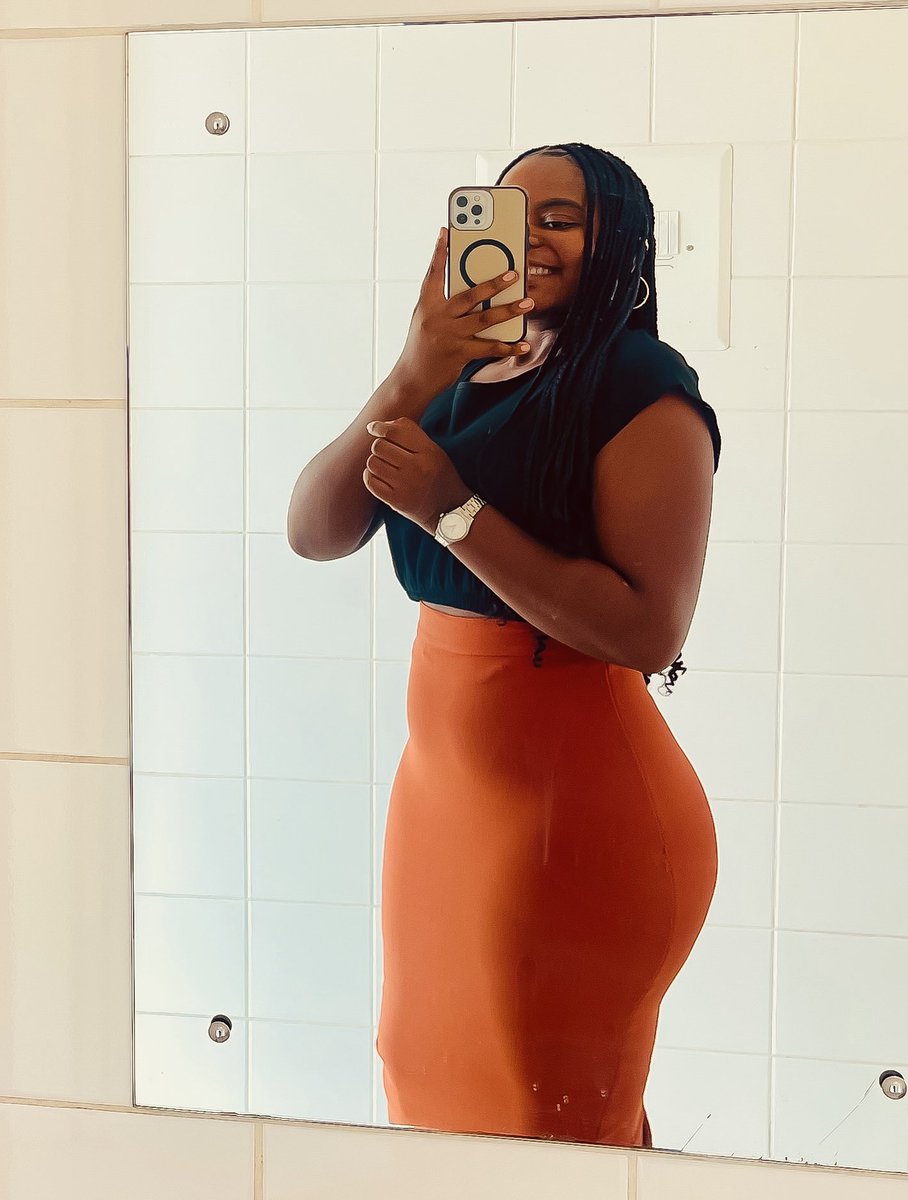 ——-Gwaanaka— tweet media