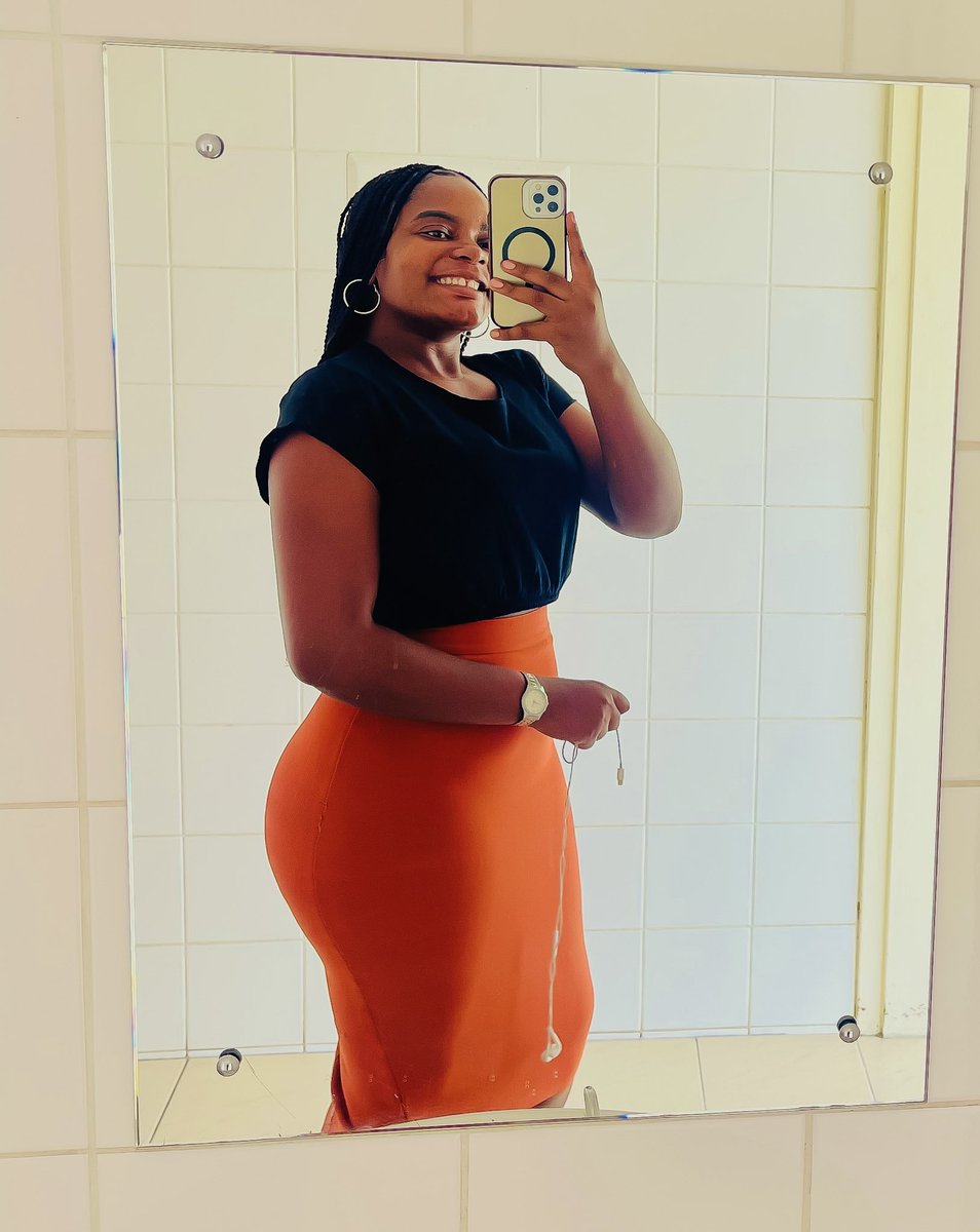 ——-Gwaanaka— tweet media