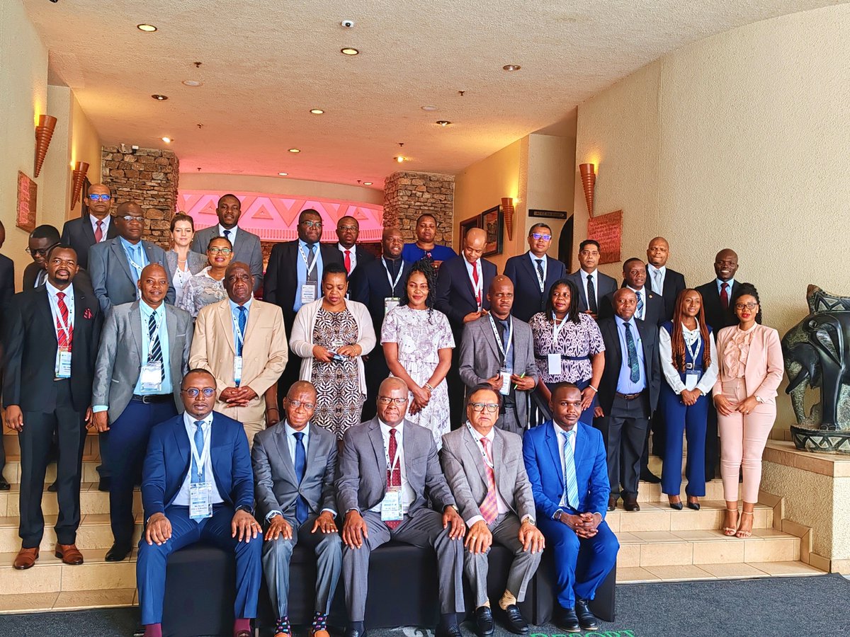wcoesarocb's tweet image. The 40th Regional Steering Group (RSG) Meeting – Victoria Falls, Zimbabwe.

The meeting is currently ongoing, hosted by the @Zimra_11 in  Victoria Falls, Zimbabwe. 

Read more: lnkd.in/d9h68xWR

#ESA #RSG #WCO #RILO #RTCs #WCOESAROCB #VictoriaFalls #Zimbabwe #Customs