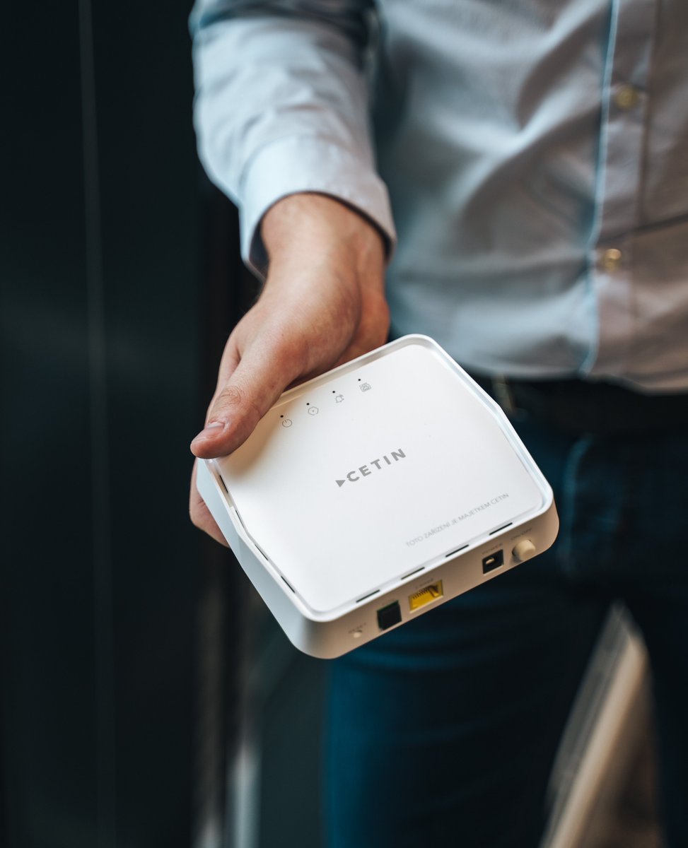 S tímto koncovým zařízením dostanete z optické přípojky maximum. 

V síti CETIN je to až 2000/1000 Mb/s. 🔥

Tato „krabička“ na fotce je náš optický Terminátor neboli GPON ONT. V laboratořích jsme ho vyladili přesně pro potřeby naší sítě.