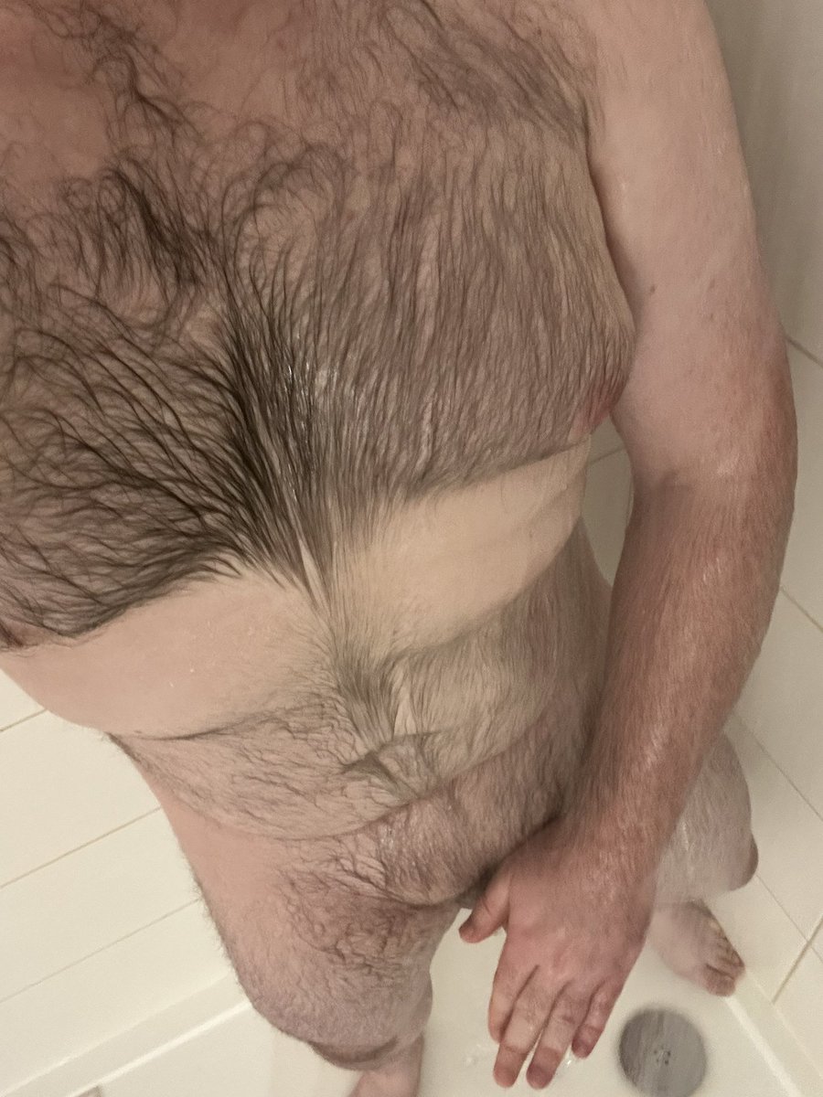 YorkDaddy1's tweet photo. #WetWednesday is it? RT and you’ll get the one where I move my hand in your DMs. 😇 https://t.co/jQimPmHvbM