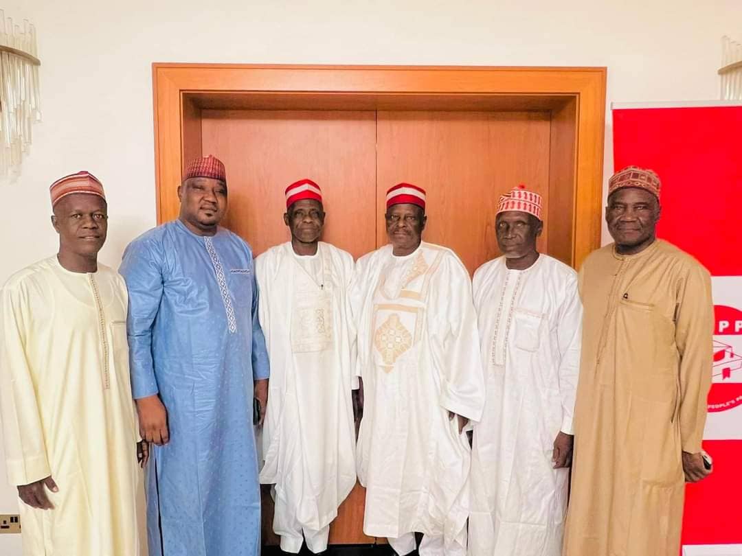 BenuePatriotic9's tweet photo. LION REPLACES AN ANTELOPE IN DALA LG, KANO STATE.
Barr.Aminu Dala tackles Hon.Aliyu Madakin Gini with a triumph return to Kwankwasiyya with a pledge for unalloyed loyalty to Jagora, Sen.Dr. @KwankwasoRM https://t.co/hEgXnR1lZE