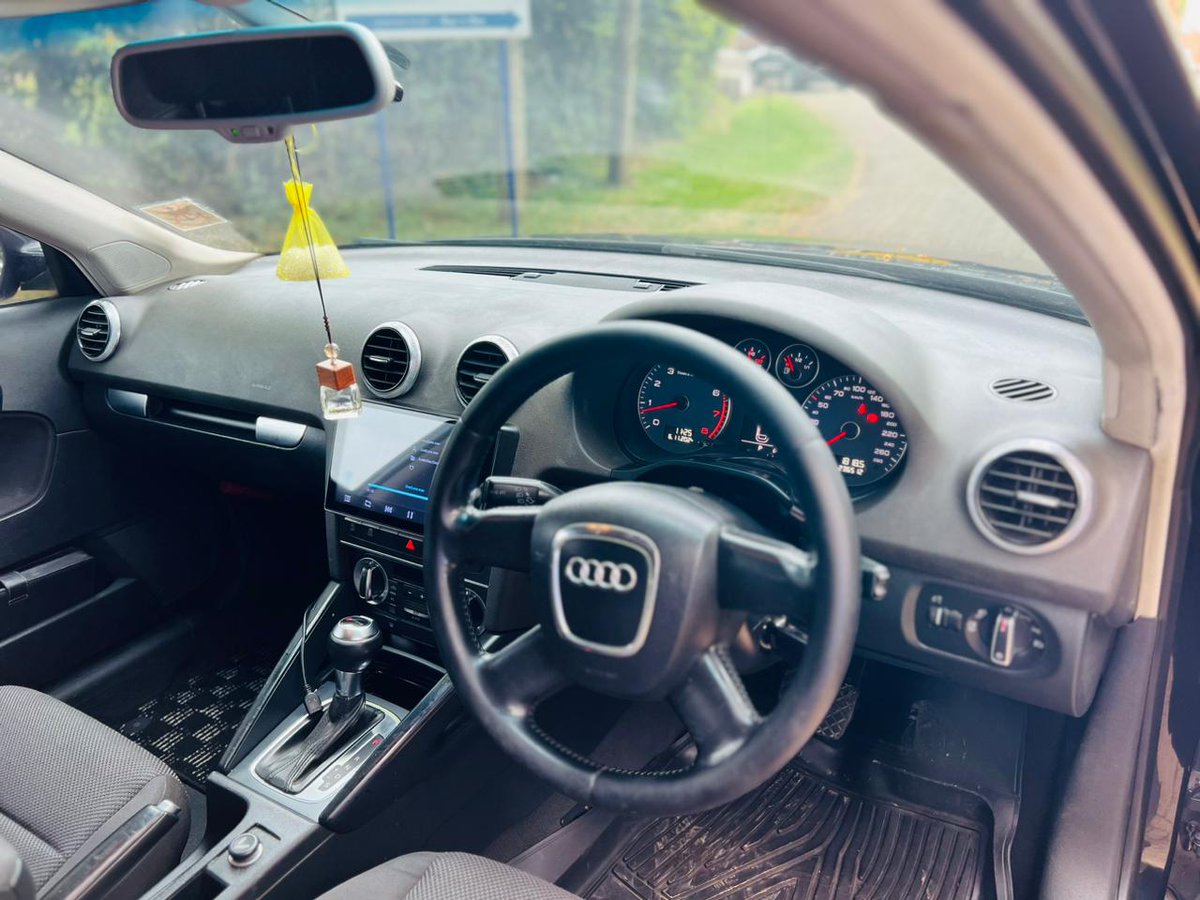 BigJs_Motors's tweet image. Sleek and Stylish 🚗
Model: Audi A3 | 2012
Engine: 1.4l Petrol
Features: Full Spec
Price: 1,050,000/=
Caption: "Upgrade your commute with the A3 – where style meets performance. Safety, luxury, and affordability in one sleek package. #ExploreWithBigJs #audi #a3