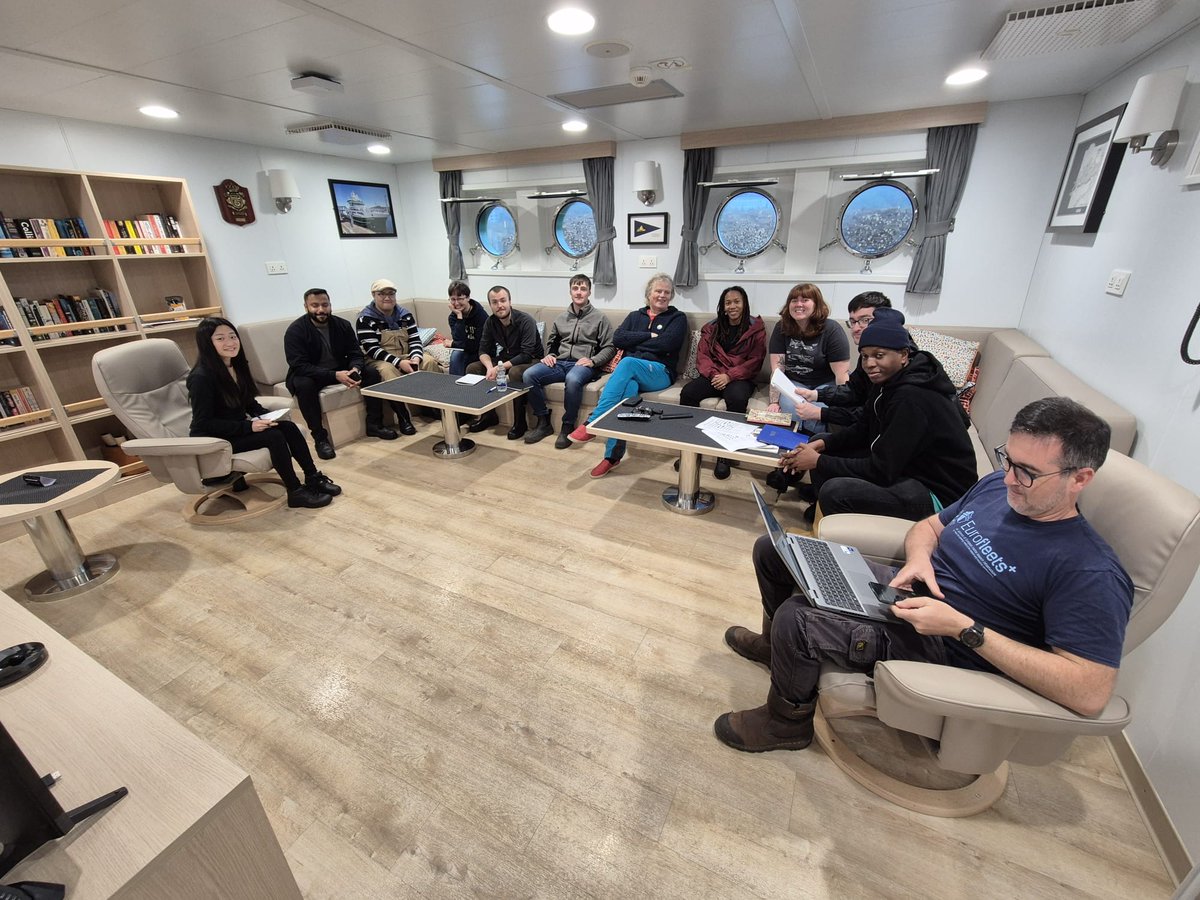 followtheboats's tweet photo. With safety talks and orientation complete #RVTomCrean has set off from #CorkHarbour this morning with #MSc students from @UCD_Geography excited for two days/nights of #Seabedmapping training with
@smartseaschool /#INFOMAR staff!
@RVMarineInst @GeolSurvIE @MarineInst @Dept_ECC https://t.co/xTcGq3D2pY