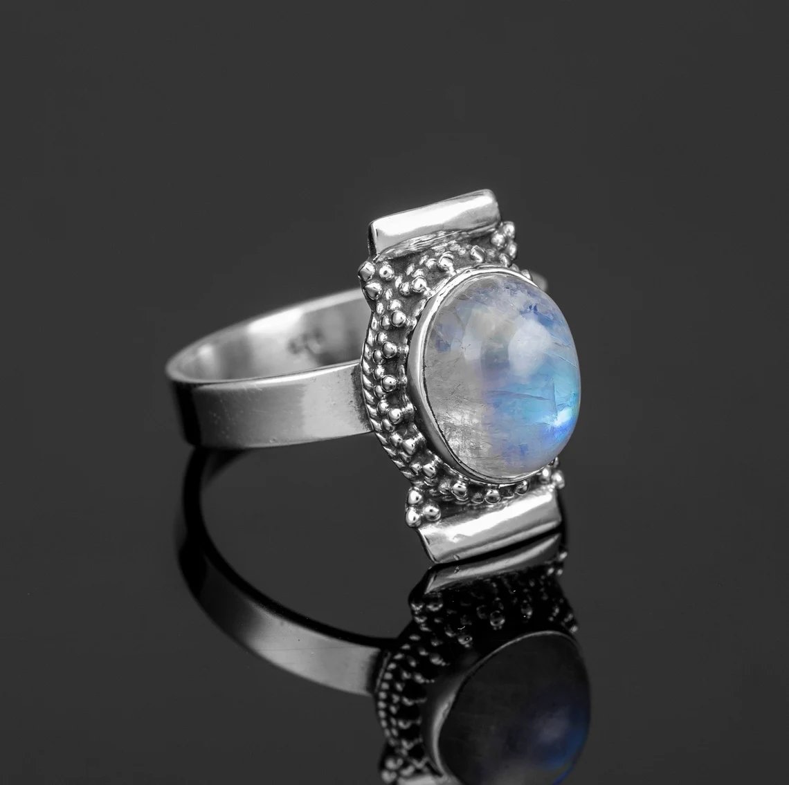 rajnijewelry's tweet image. Rainbow Moonstone Ring,925 Sterling Silver
Buy At:
amazon.com/dp/B0DM5SLF2N

#moonstonering #naturalgemstone #handmadering #meditationring #daintyring #designerring #weddingring