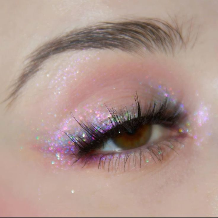 archivedlooks's tweet photo. Glitter makeup looks by neocbb https://t.co/OnUvFzpLbJ