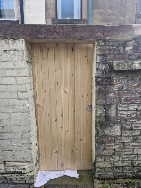 Homewise_'s tweet photo. A back gate installation we have recently completed in #hyndburn.

If this is something you are interested in and would like us to provide you with a no obligation quotation then why not contact us today on 01254 232249.

Available in #hyndburn, #ribblevalley, and #rossendale. https://t.co/jio2y31Vof