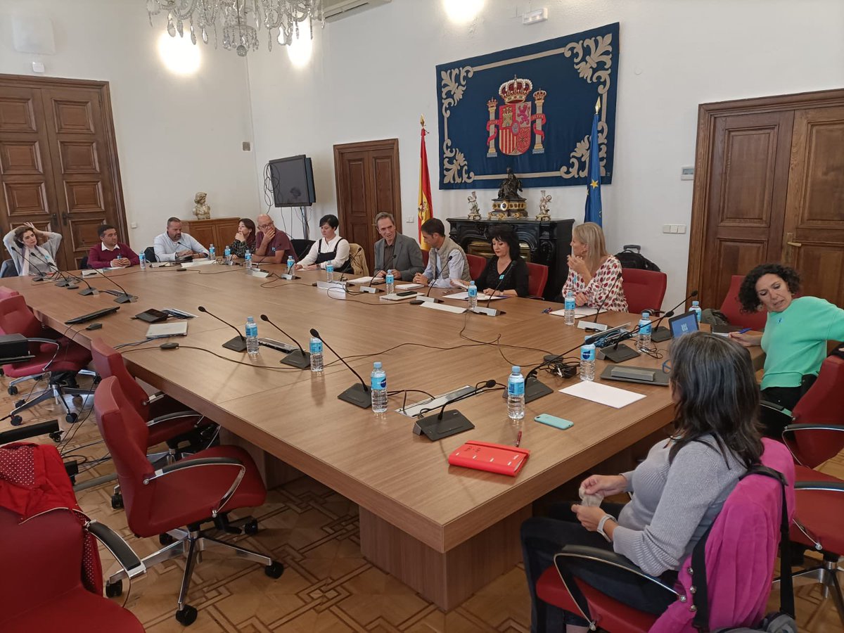 fedeip15's tweet photo. Comenzando la primera jornada de trabajo de FEDEIP en el Consejo Escolar del Estado, con la bienvenida de su secretario. Y la presencia de todas las Comunidades Autónomas federadas @asadipre @AEDDEX_ @RmAdeip @ADIDEPV https://t.co/eS3Gc1ilJt