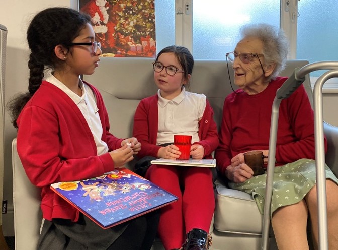 Linking_Network's tweet photo. We're thrilled to be collaborating with @bradford2025 UK City of Culture on a pioneering programme, showing thereโs no age limit to play!
Our #IntergenerationalLinking interactions promote social inclusion & foster strong relationships between young & old
https://t.co/tnPfAzVNAQ https://t.co/sPFShBhanw