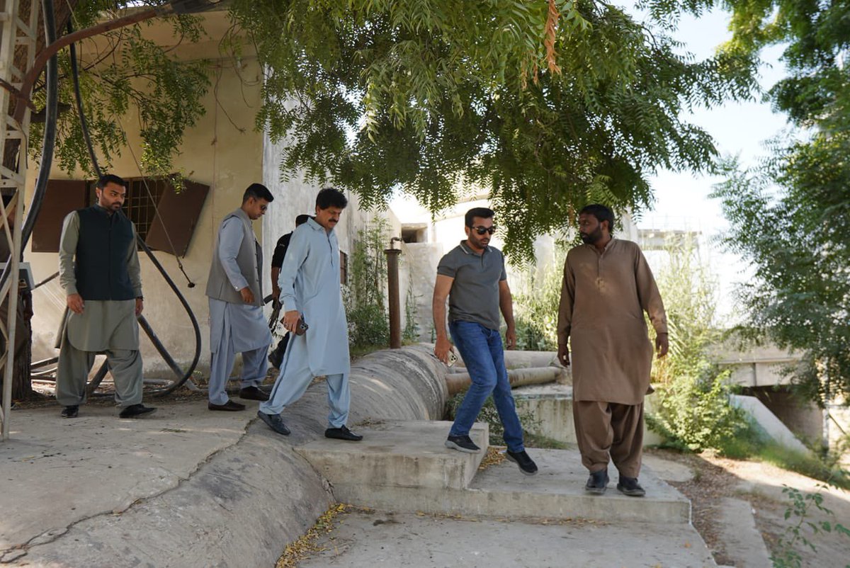 Mayor Hyderabad <a href="/KashifShoroPPP/">Kashif Shoro</a> &amp; Special Assistant to CM Sindh Abdul Jabbar khan along with DC Hyderabad, LG Project &amp; HW&amp;SC Officials visited head reach up stream Kotri barrage to review the pumping station of hussainabad and Latifabad filter plant water intake line.