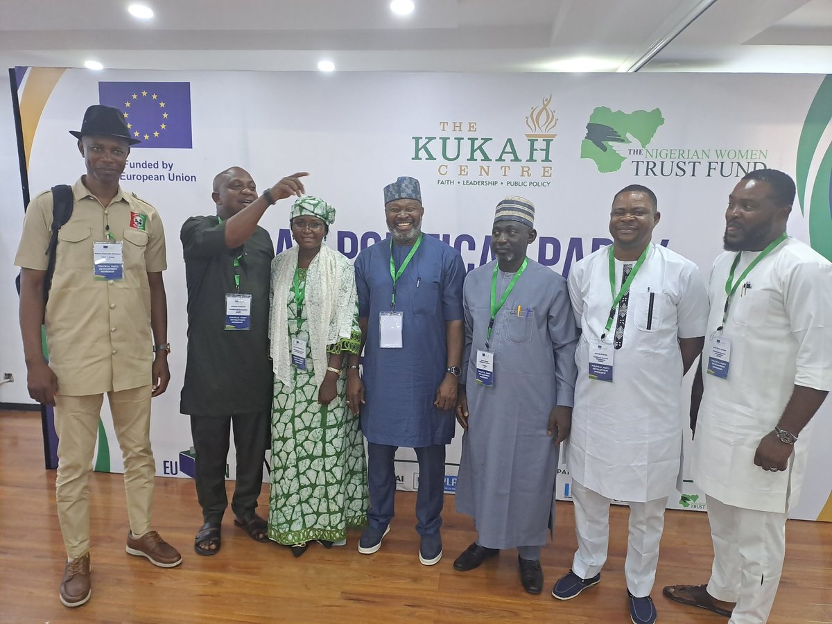 Kennedy4Aha's tweet photo. I asked some vital questions yesterday at a 3 Days Political Party Development Workshop in Ikeja Lagos organised by Kukar Centre and funded by the European Union.
#How #Else #Can #We #Make #Govt #Answerable ???
#forwardever https://t.co/BIr1wT3N19