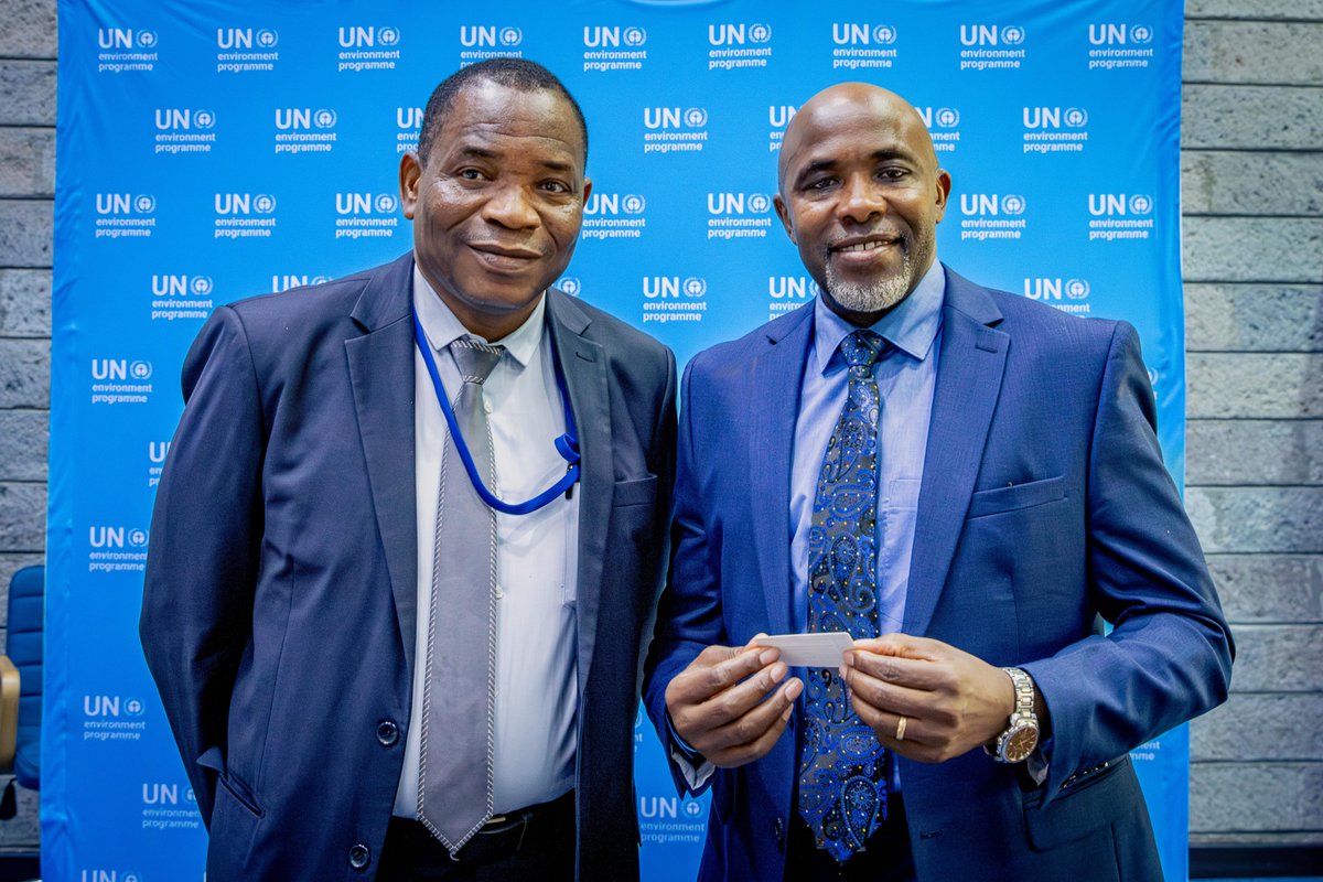 UNEP_Africa's tweet photo. Together, they’re crafting bold solutions for a resilient, #AfricaGreenFuture. Let’s rise to protect the continent’s vibrant communities and natural heritage! 🌍 #ForPeopleForPlanet https://t.co/BfDq4iyxCM