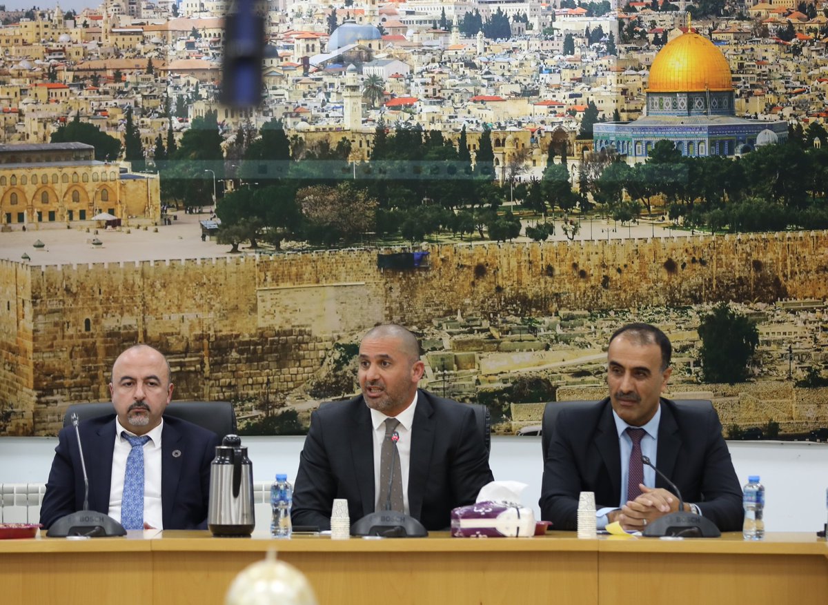 MnePalestine's tweet photo. التعرف على أهمية  أنظمة الدفع الإلكترونية الحديثة الصادرة عن سلطة النقد وتحديداً نظام عرض وسداد الفواتير E-Sadad ونظام التحويل الفوري IBuraq  في تسهيل ممارسة الاعمال وتقديم الخدمات للمواطنين. https://t.co/AeE85RVnAu