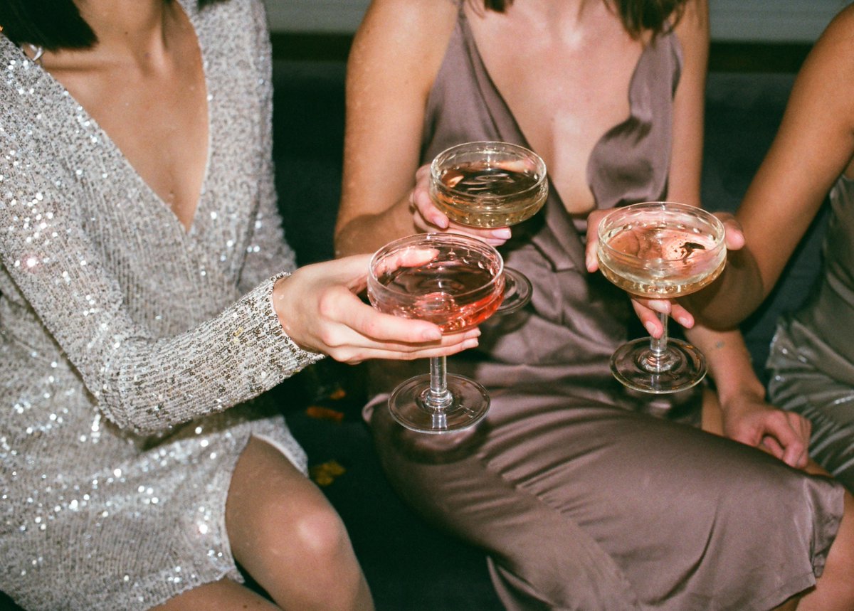 WhatsOnBrum's tweet photo. Need to book your work Christmas do or get together with friends? Discover @TheBelfryHotel's party nights! 🎶🍾

Read more here 👉 https://t.co/KjFnPM2UzF https://t.co/3k5pY9SFpz
