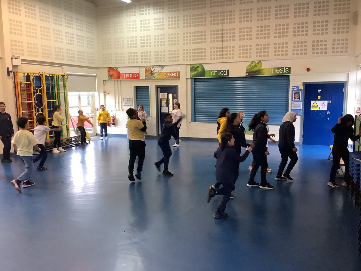 Mr. Gilbert Year 5 tweet media