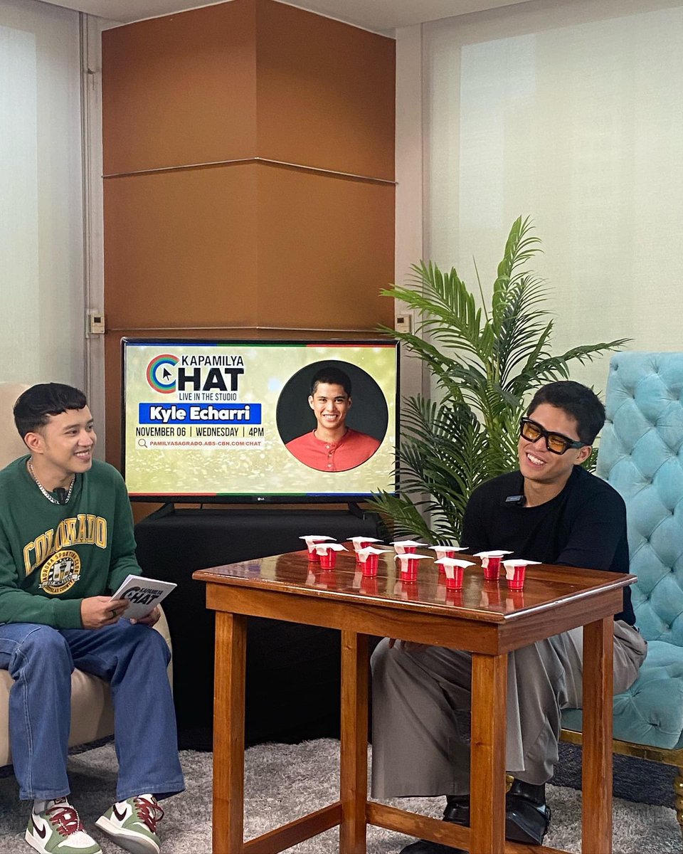 DreamscapePH's tweet photo. Sagradong pasasalamat sa lahat ng Kapamilyang nakisaya at nakipagkulitan kay Kyle Echarri sa Kapamilya Chat ngayong November 6, Miyerkules! ❤️

Huwag din palalagpasin ang #PSAma ngayong gabi! ⚖️ https://t.co/oUWXIvMxNK
