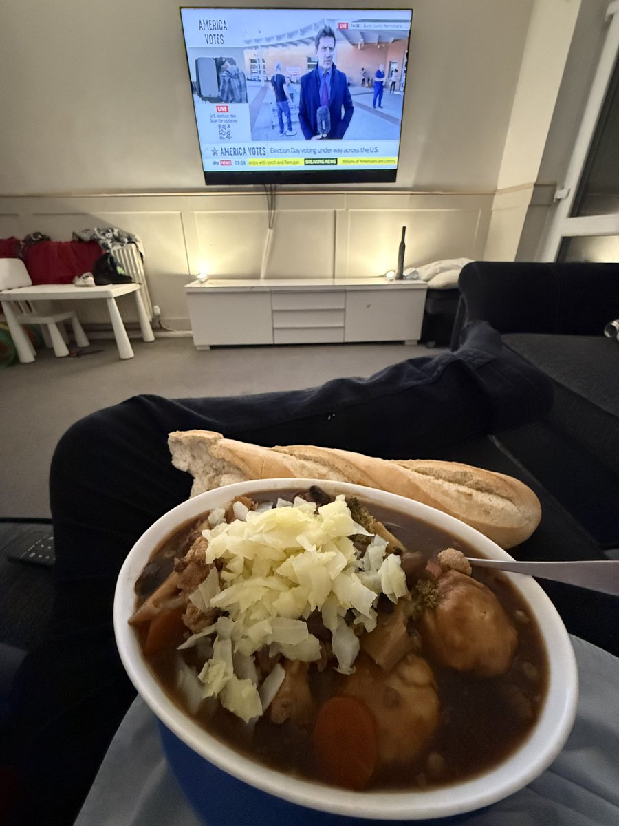 Winter nights, cold mornings, what more do we need a nice stew 🍲