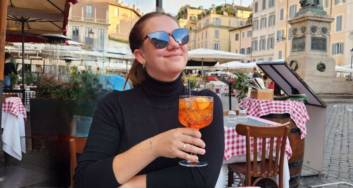 Всё, отпускной спам красотками в ваши ленты закончен 🫡🧡