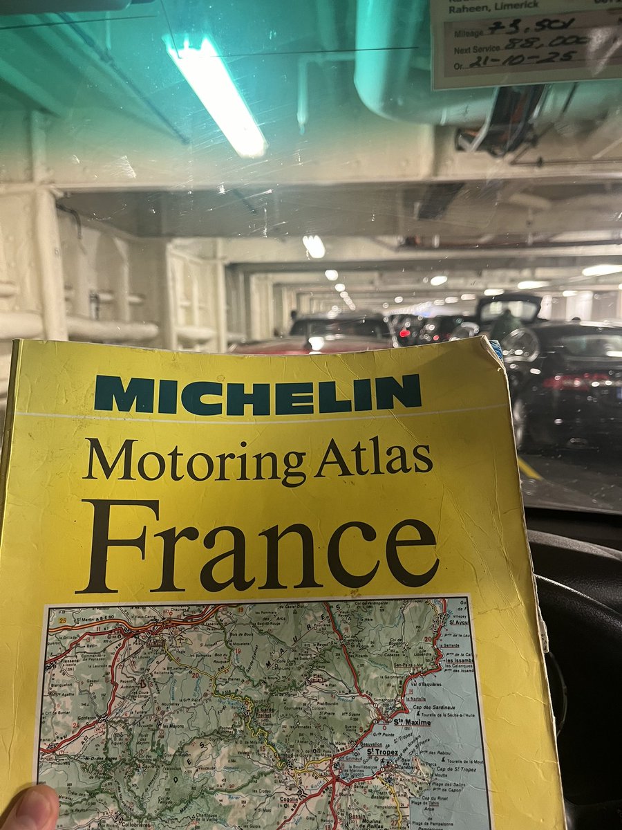Some times the old ways are the best! 
#michelinguide  #bond # France #Foodholiday
