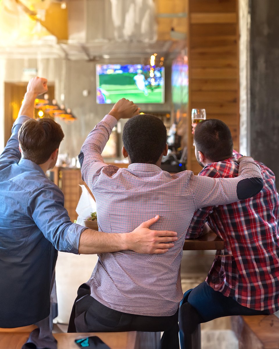 ⚽ ¡Champions League en pantalla gigante y cervezas frías! ¿Qué más necesitas para disfrutar de los partidazos de esta semana?
Encuentra tu #officialirishpub más cercano en officialirishpub.es
#ChampionsEnElPub #FútbolYBirras #TuPlanDeChampions #PubIrlandésFutbolero