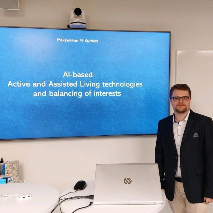 visuAAL (@visuaal_itn) on Twitter photo A great debate raised by our researcher in Stockholm, <a href="/MaksKuzmicz/">Maksymilian Kuźmicz</a> which should make us reflect on the balance of interests in the use of hashtag#AALtechnologies, mediated by AI.
Good work, Maksy! 💪 A great debate raised by our researcher in Stockholm, <a href="/MaksKuzmicz/">Maksymilian Kuźmicz</a> which should make us reflect on the balance of interests in the use of hashtag#AALtechnologies, mediated by AI.
Good work, Maksy! 💪