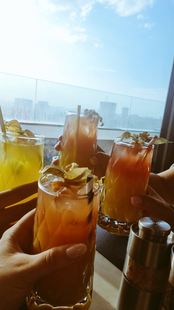 Lunch time. Send me money now piggys🐷💋🖕🏻💸💳
 throne.com/goddessralu

findom finsub paypig cashslave whalesub