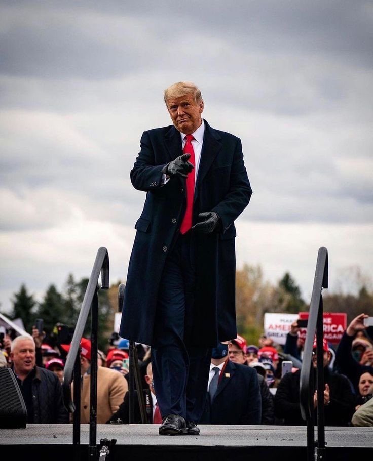 phara_ohh's tweet photo. As promised in my previous tweet 

Donald #Trump has won the #Election2024      ,
 I will send $120 to 1000 people who like, retweet this post.

Comment "Go Trump" 🇺🇸 #MAGA2024

Please make sure you’re following me 
#USAElections2024
#USAElection2024
#USPresidentialElection2024
#Trump2024