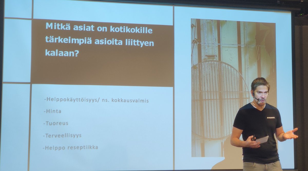 Minä ja kalat by @HenriAlen . Kalatalouden innovaatiopäivien kiinnostavin esitys, kiitos! #kalainno