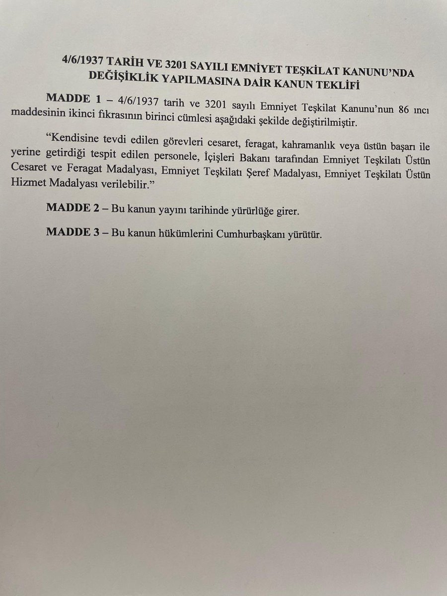 ismailozdemirrr's tweet photo. Gerek yurt içinde gerekse yurt dışında Türkiye’nin milli birlik ve beraberliğinin yanında milli güvenliğimiz için de her zaman üstün vazife şuuru, yüksek fedakarlık ve kahramanca mücadele eden Emniyet Teşkilatı personelimizin Üstün Cesaret ve Feragat Madalyası ile ödüllendirilmelerini sağlayacak kanun teklifimizi TBMM’ye sunduk. 

Kahraman ordumuzla beraber, emniyet teşkilatımız ve tüm güvenlik güçlerimizin her daim yanındayız. 

Hayırlara vesile olsun.