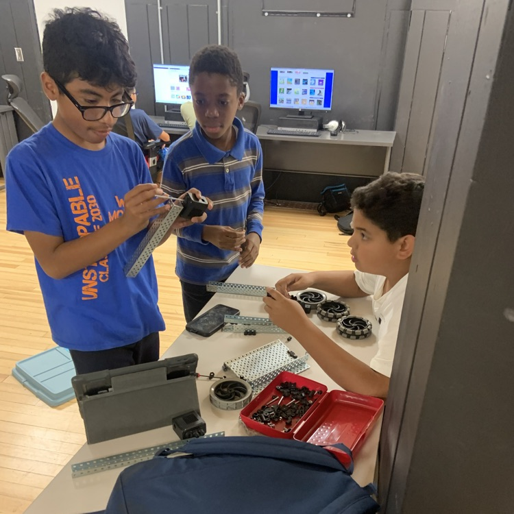 HTH Middle School tweet media