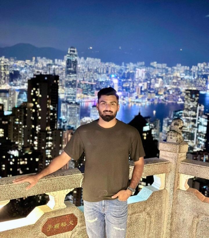 WafaHussaini12's tweet image. Most HANDSOME man on earth...💕
HUSSAIN Tallat..
P:c @HussainTallat12 
#respectable