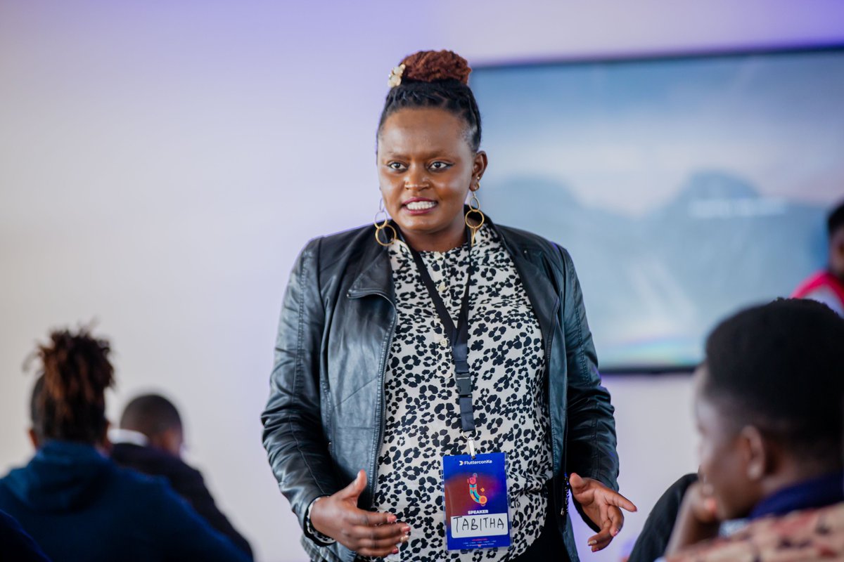 droidconke's tweet photo. The first breakout session by @mutharu_tabitha had her introduce Transforming Mobile Apps with Edge AI and Augmented Reality to her audience. She mentioned types of AI such as Edge AI, VR, and AR, their real world applications, and statistics that demonstrate how AI is growing such as the projected $70 Billion by 2027... 

#dcke24 #FlutterconKe

@googleafrica @FlutterconWorld @codemagicio