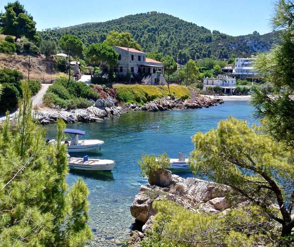 🌿 Day 4: Gratitude for Nature 🌿
At Skyros, nature's abundance inspires peace and mindfulness. From Atsitsa Bay to lush landscapes, the outdoors fosters deep gratitude.
Share a photo that brings you calm and inspiration!
#GratitudeForNature #SkyrosNature #SkyrosHolidays