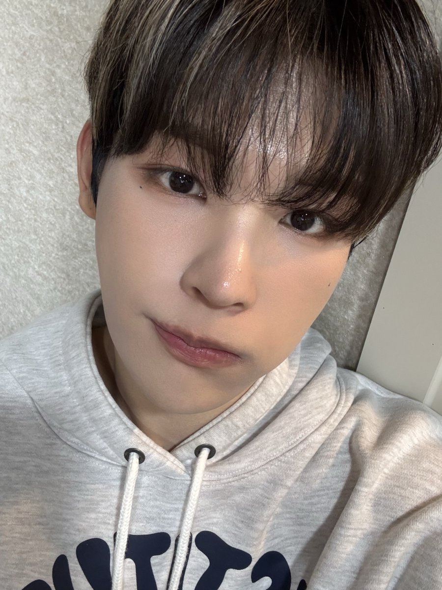 XODIAC_MEMBERS's tweet photo. [#규민🐶] 

오늘도 수고했당~📸

#XODIAC #소디엑 #GYUMIN #규민 
#똑똑똑_귬이등장 https://t.co/7UrLGUR2qp