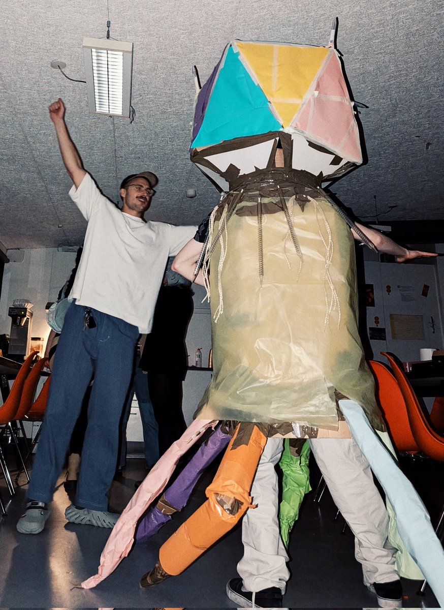 Mario R Mestre tweet media