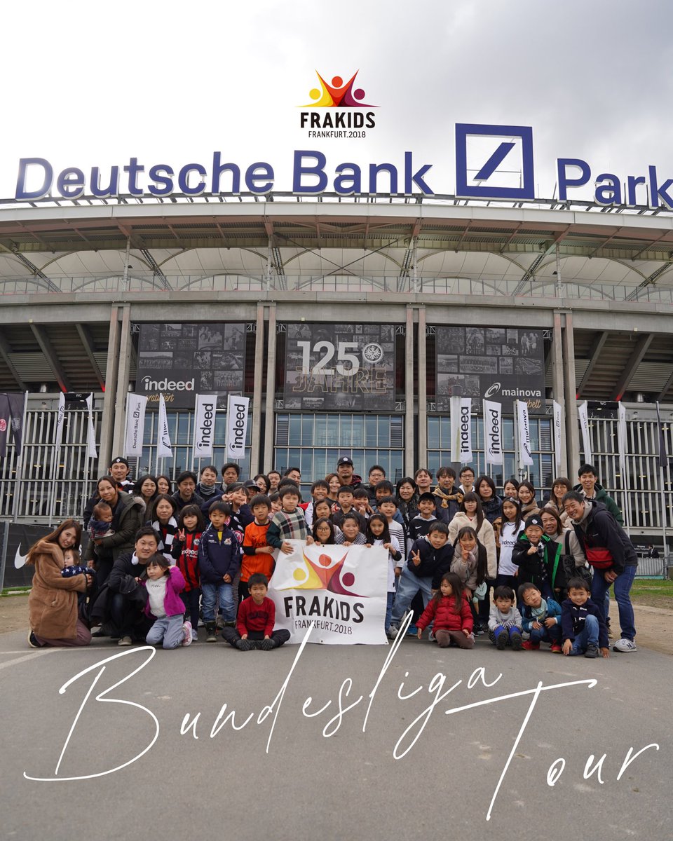 frakids2018's tweet photo. ／
🇩🇪親子フランクフルト試合観戦＆スタジアムツアー🏟️
＼
⁡
11月2日(土)に行われたブンデスリーガ、#フランクフルト🆚#ボーフム の試合観戦と試合前のスタジアムツアーを開催しました🗣️
⁡
⁡#三好康児 はスタメン出場🎌

試合も大盛り上がりでイベントは大成功✨

#FRAKIDS #フラキッズ https://t.co/VqNafOgeSV
