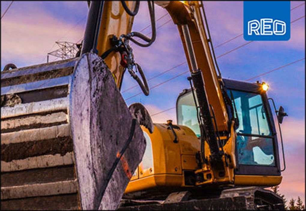 The electrification of mobility is advancing in all areas of the economy and REO components are already proving their reliability every day. An example of this is the sine filters NTT 9339/375 / 0.06, which ensure a clean onboard power supply on electrically operated excavators.