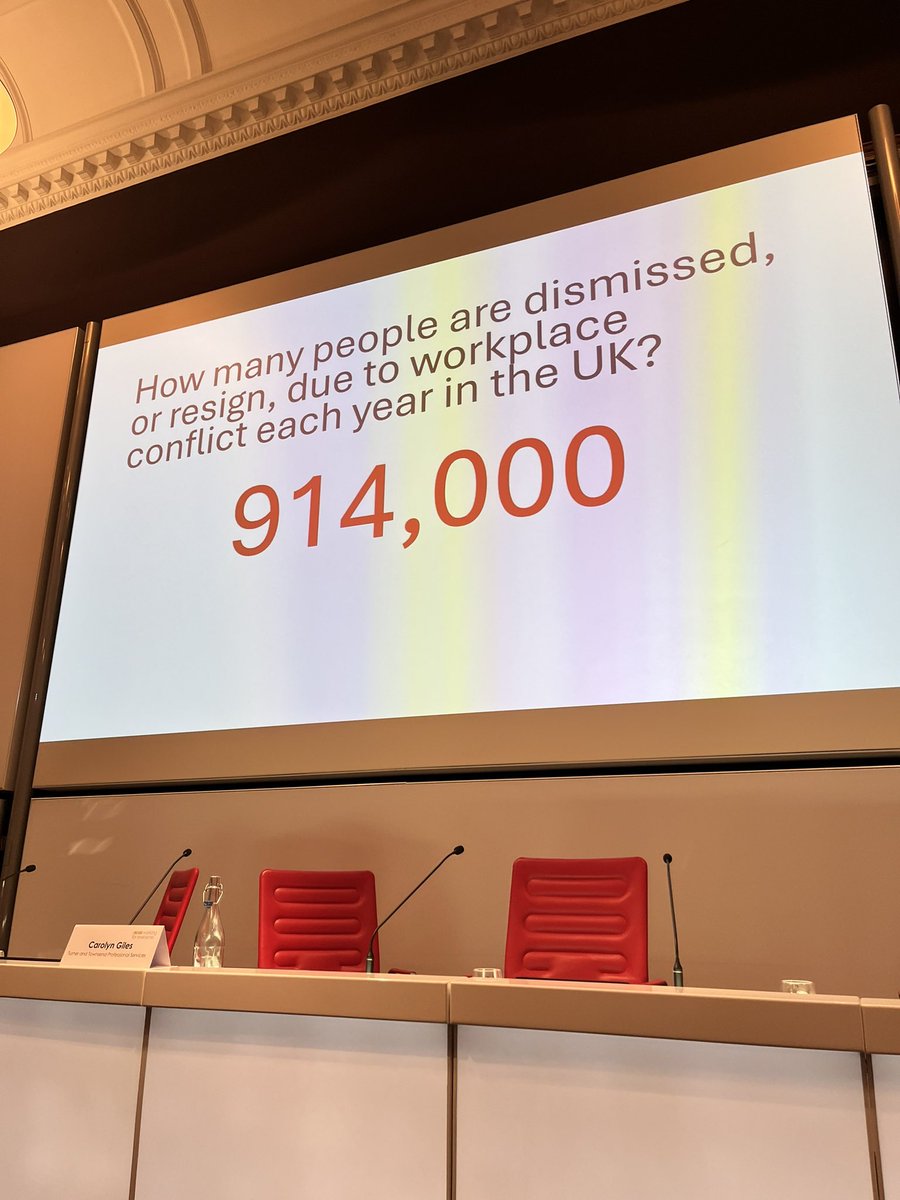 Carolyn Giles tweet media