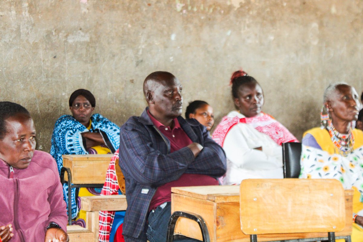 IllaramatakC's tweet image. Building bridges through knowledge exchange!  Parents  at Sajiloni Primary  share insights and experiences from our parental engagement trainings. Empowering our children's education and fostering a stronger community. #KnowledgeExchange #ParentEngagement #SajiloniPrimary"