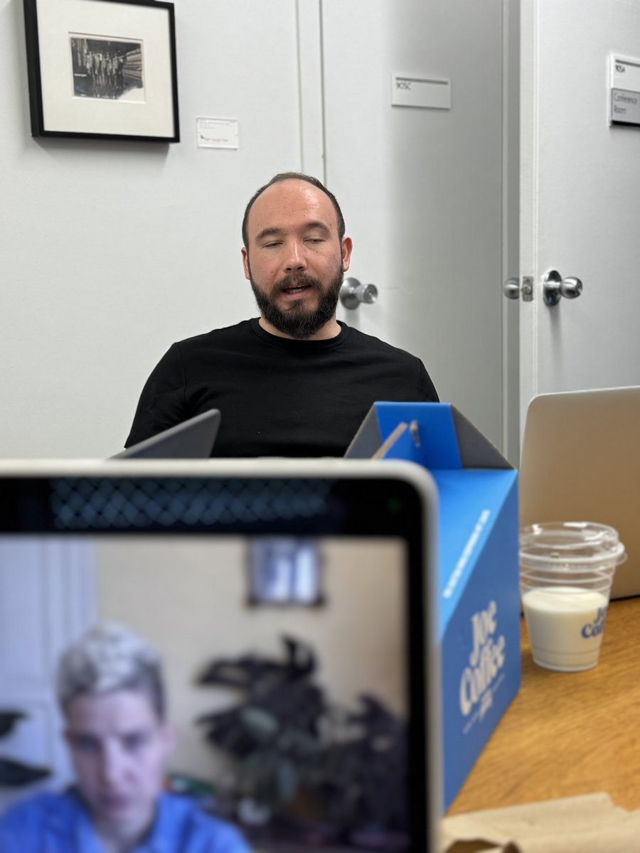 JaneyProgram's tweet image. From today’s Janey Workshop: Mauricio Vargas Sosa (Politics) presenting his work on the the poor and the far right in Argentina 🇦🇷