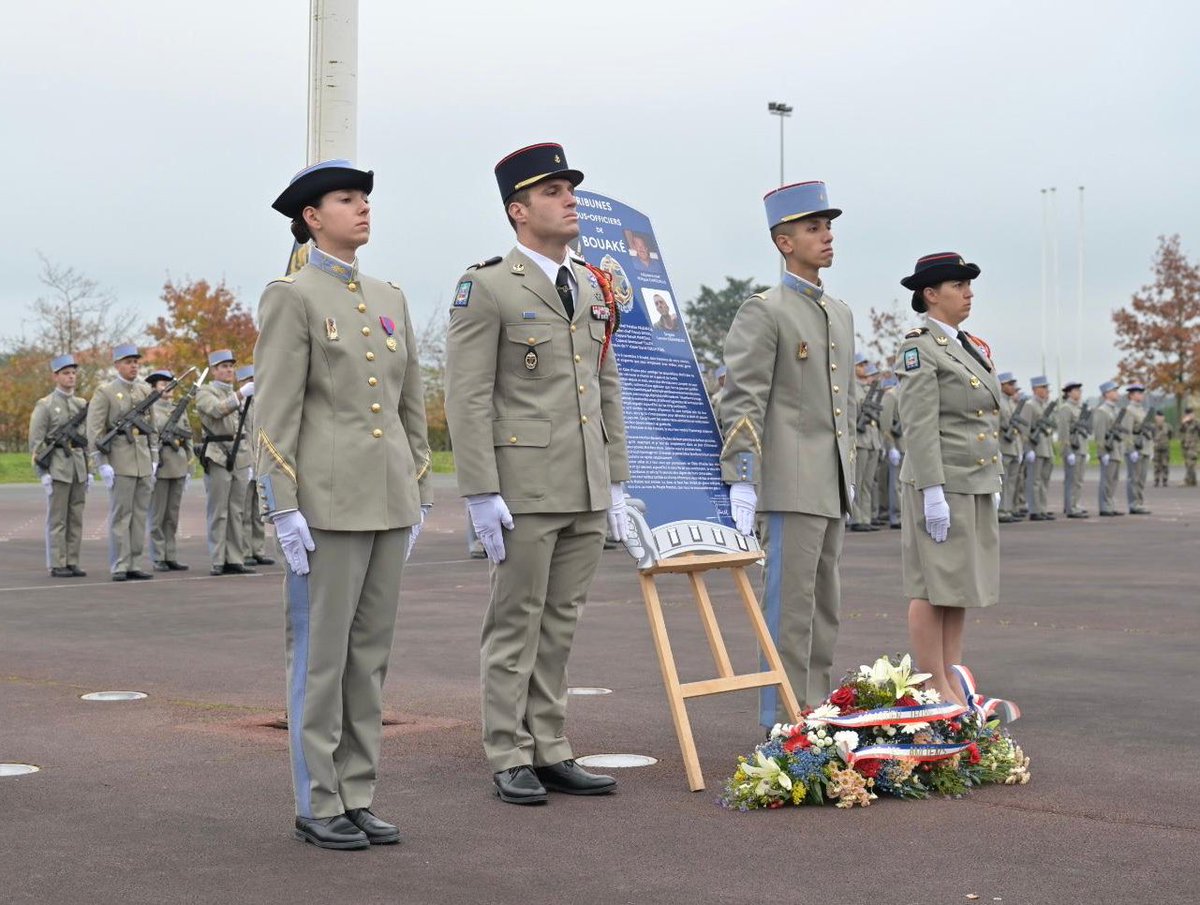 SebLecornu's tweet image. Vingt ans après, nous n’avons rien oublié du courage et du sens du devoir des soldats morts pour la France ou blessés à Bouaké.

Le 6 novembre 2004, en Côte d’Ivoire, les bombardements sur la ville de Bouaké ont coûté la vie à neuf d’entre eux, en ont blessé soixante-dix autres.…