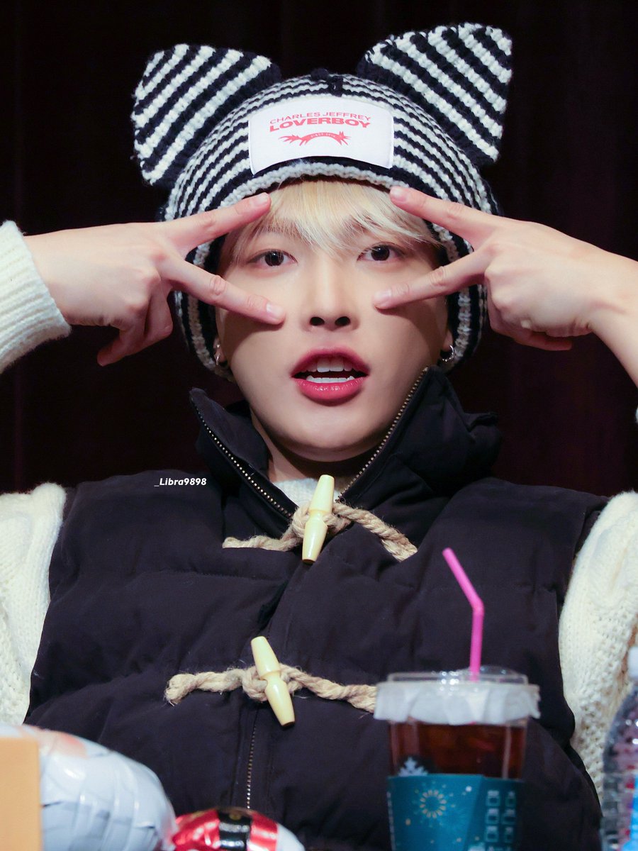 세젤귀❣️❣️❣️

#내가_사랑하는_홍중이에게
#홍중이의_따스함이_세상을_밝힌날
#HongjoongsWarmWorld
#에이티즈 #ATEEZ #홍중 #HONGJOONG